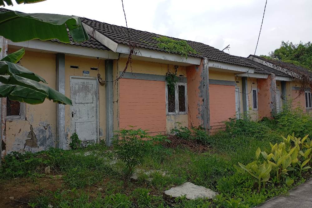  Penampakan Rumah Subsidi Terbengkalai di Cikarang 'Bak Rumah Hantu'