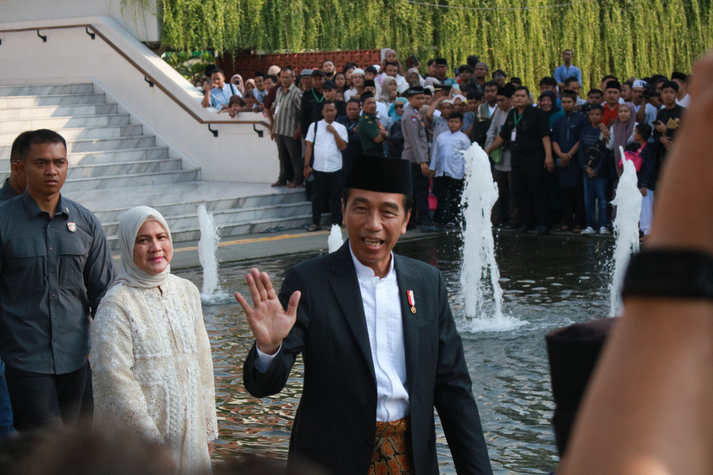  Warga Semarang Antusias Salat Id Besama Jokowi