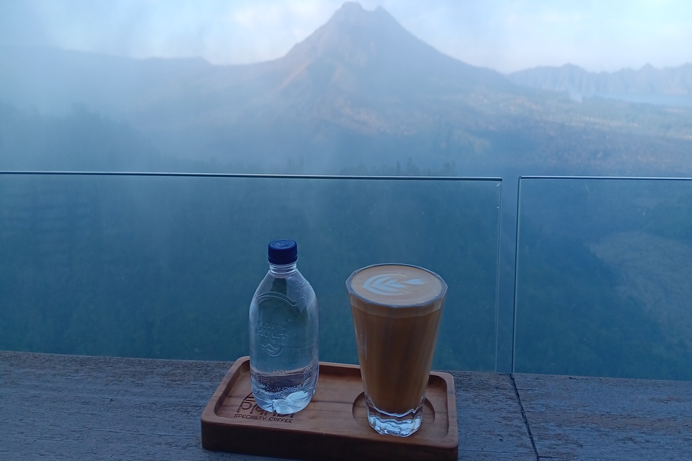  Menikmati Pemandangan Gunung Batur dari Cafe Terbesar di Asia Tenggara