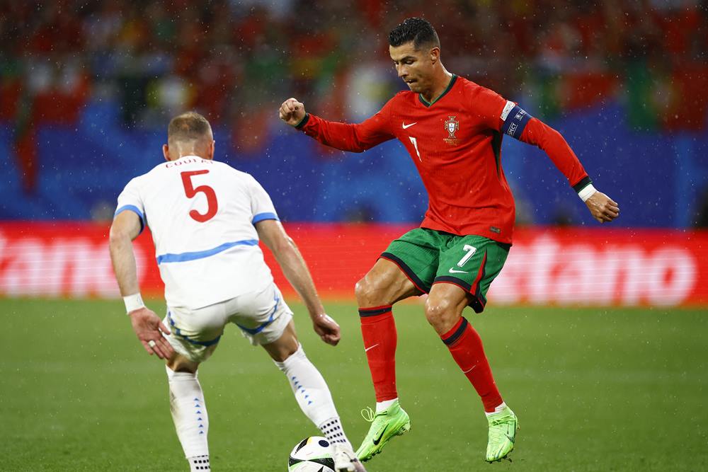 Update Hasil Portugal vs Ceko: Ronaldo Nyaris Bikin Gol, Skor Seri di Babak 1