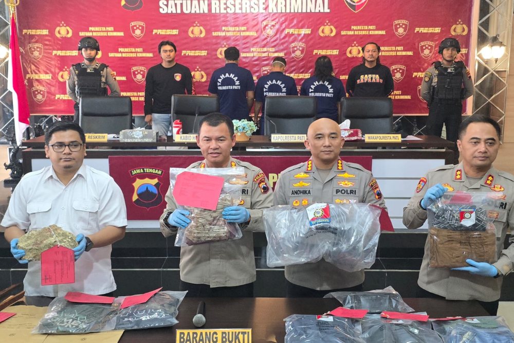  Polres Jakarta Timur Amankan Mobil Bos Rental yang Tewas di Pati