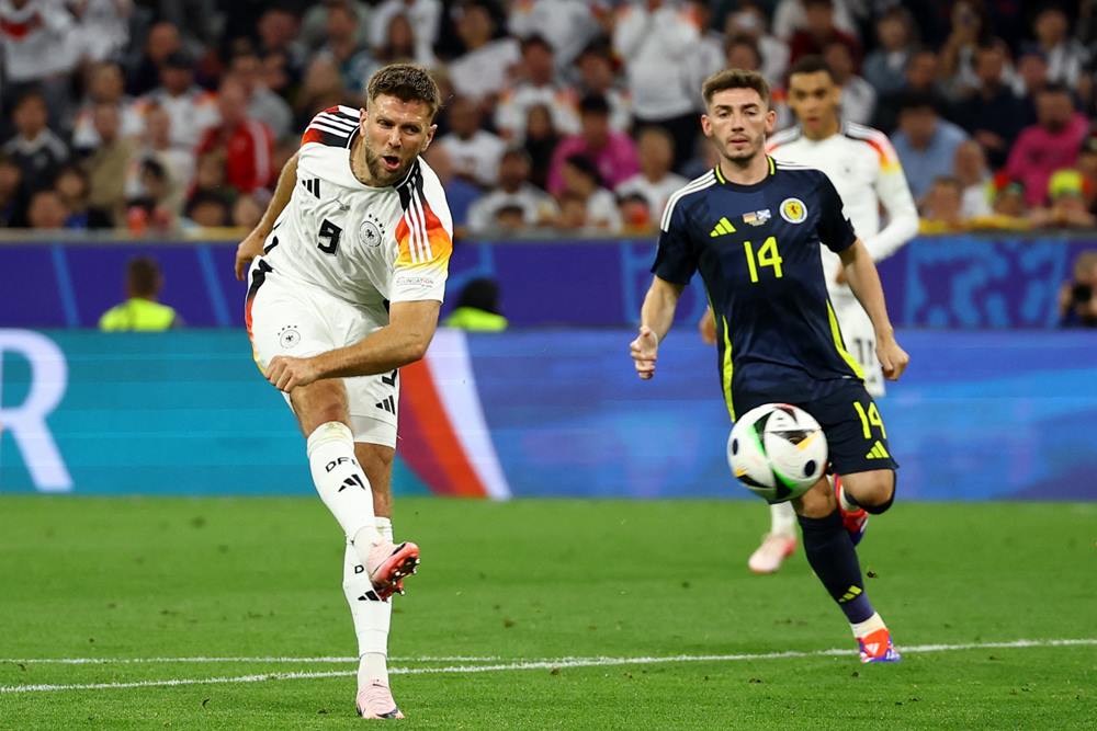 Pemain timnas Jerman, Niclas Fullkrug. Hasil Swiss vs Jerman, Gol Fullkrug Selamatkan Der Panzer dari Kekalahan/Reuters