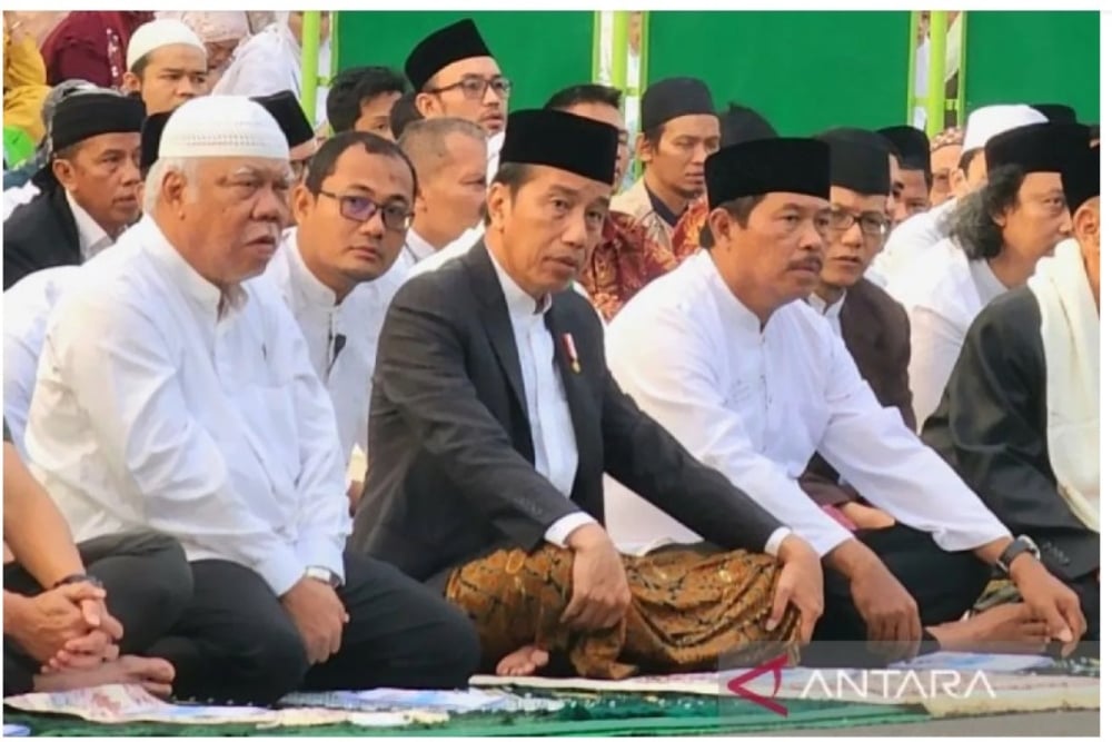  Kepuasan Publik Dikerek Bansos, Seberapa Besar Efek Jokowi di Pilkada 2024?