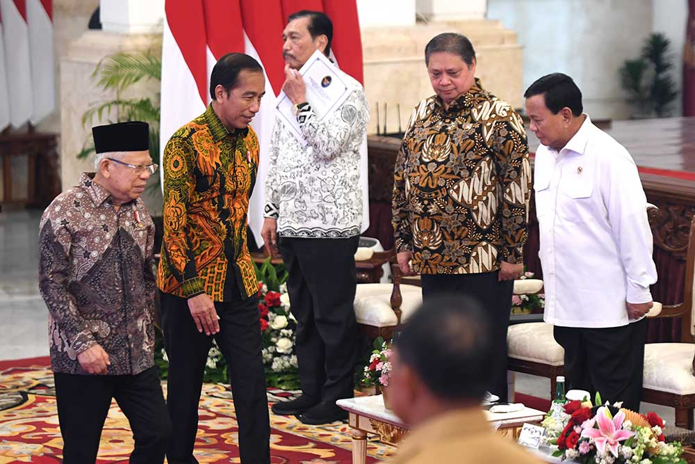  Presiden Joko Widodo Memimpin Sidang Kabinet Paripurna Membahas Perekonomian Indonesia Terkini