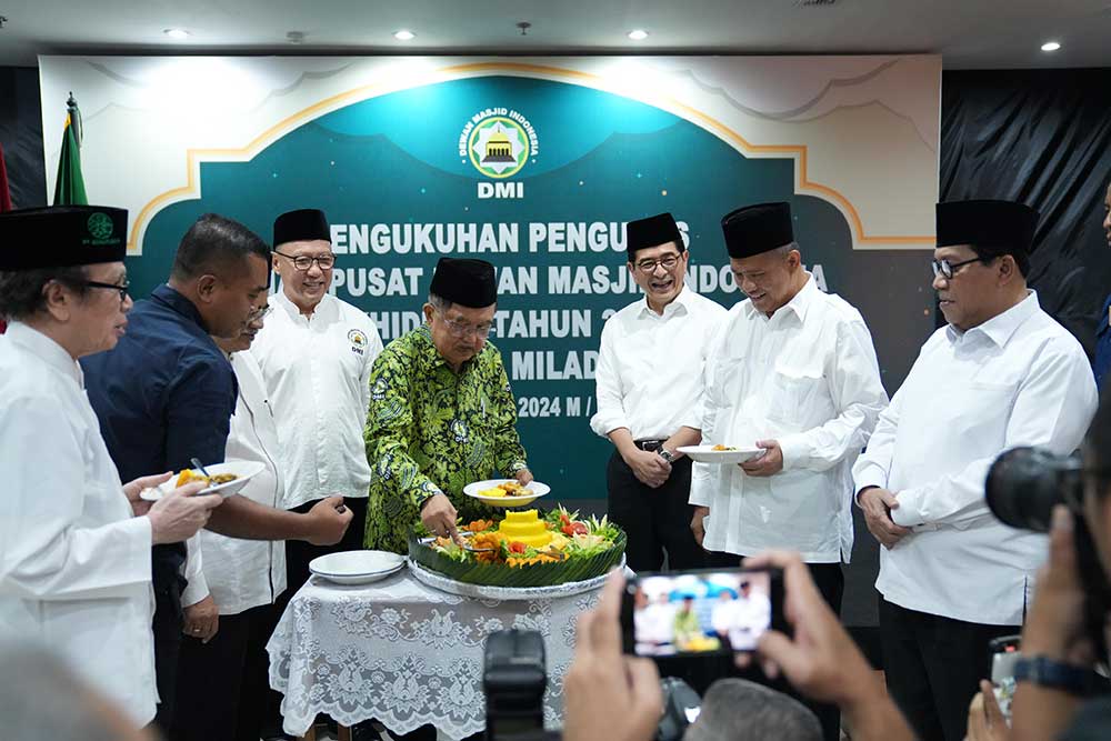  Arsjad Rasjid Resmi Dilantik sebagai Ketua Bidang Pemberdayaan Ekonomi dan Penataan Akustik Dewan Masjid Indonesia (DMI)