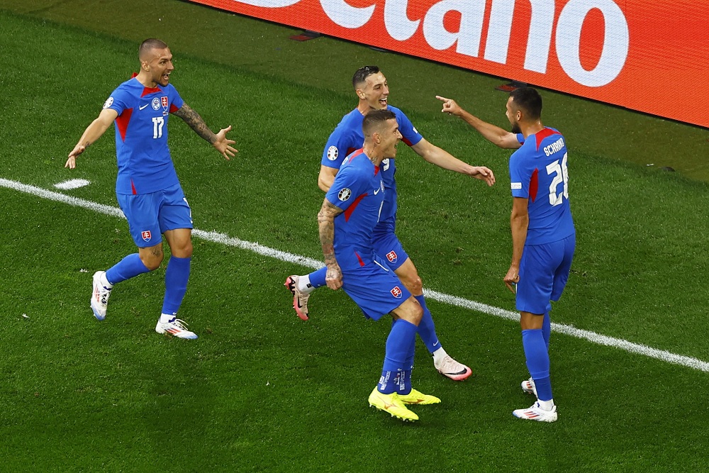  Prediksi Skor Slovakia vs Rumania: Head to Head, Susunan Pemain