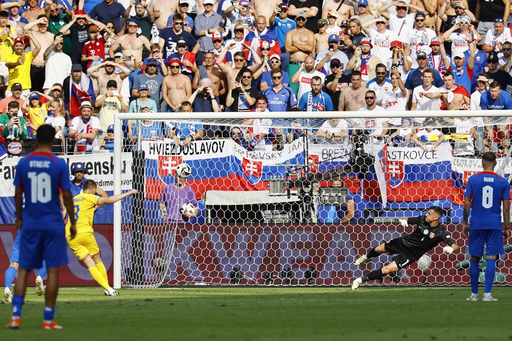  Hasil Slovakia vs Rumania Babak Pertama Berakhir Seri, Ini Klasemen Grup E