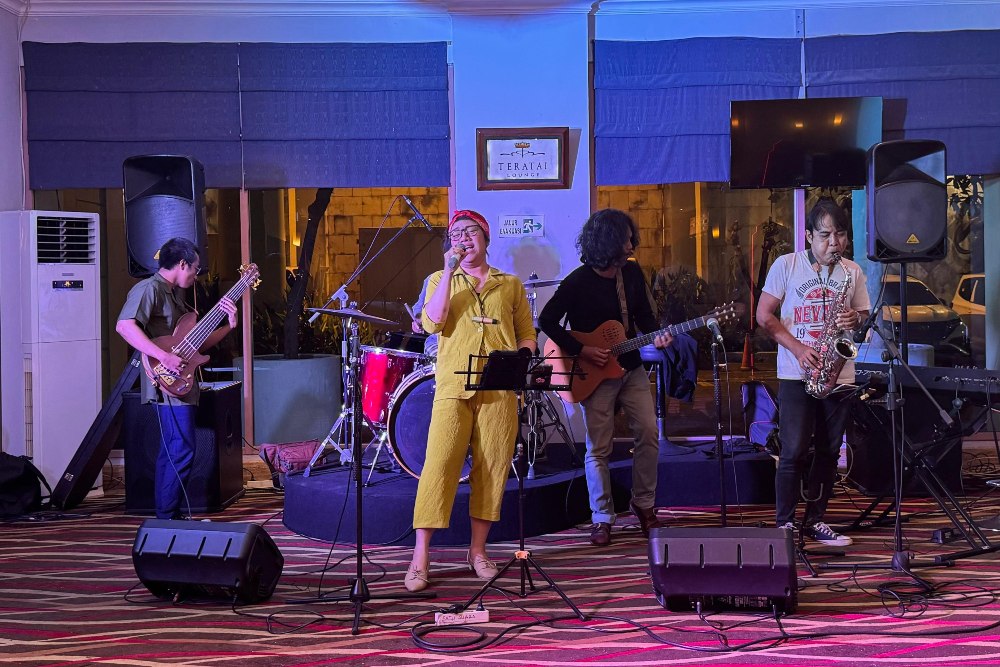  Grand Candi Hotel Semarang Hadirkan Soukma di Konser Teratai Lobby Jazz