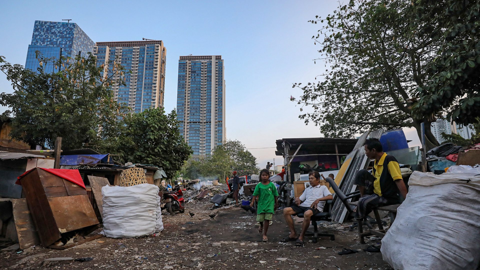 Pak Jokowi, Jangan Senang Dulu Meski Tingkat Kemiskinan Capai Titik Terendah