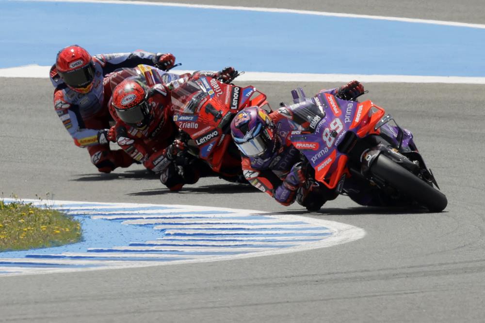 Pembalap MotoGP Jorge Martin, Francesco Bagnaia, dan Marc Marquez. Hasil Sprint Race MotoGP Jerman 2024, 6 Juli: Martin Juara, Bagnaia Ketiga/Reuters