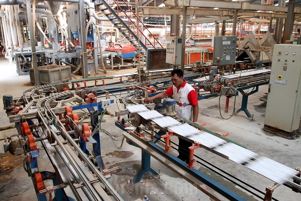  Bea Masuk Tekstil Hingga Keramik China Naik 200%? Begini Kata Kemenkeu