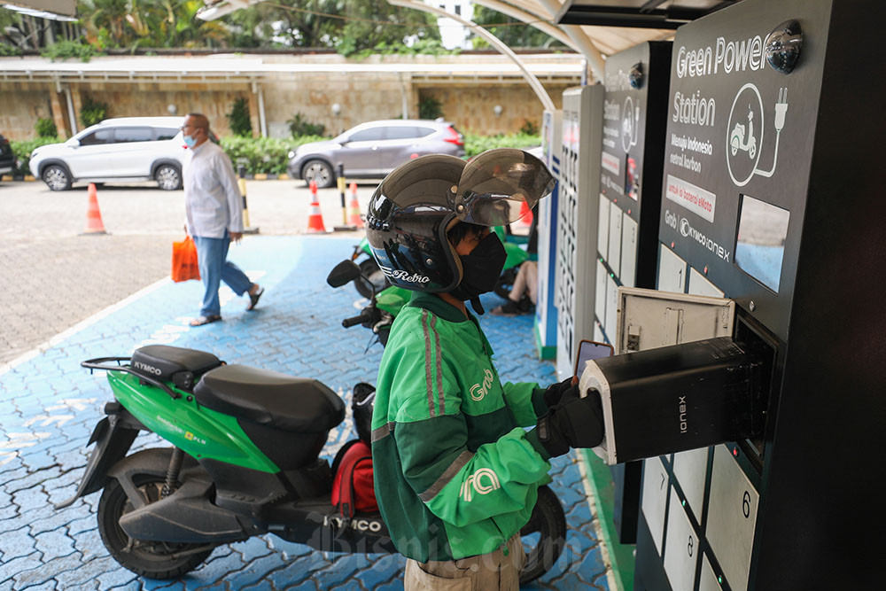  Kuota Subsidi Motor Listrik Menipis, Penjualan Semester I/2024 Naik Signifikan