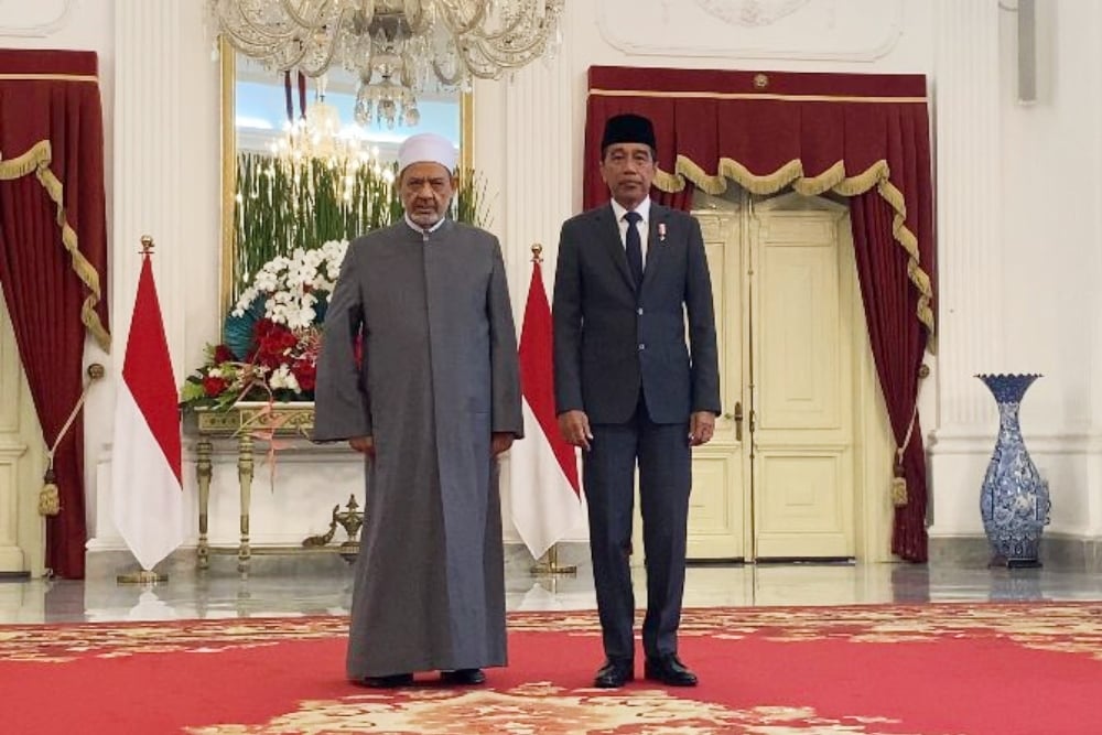  Jokowi Sambut Kunjungan Grand Syekh Al Azhar, Bahas Apa Saja?