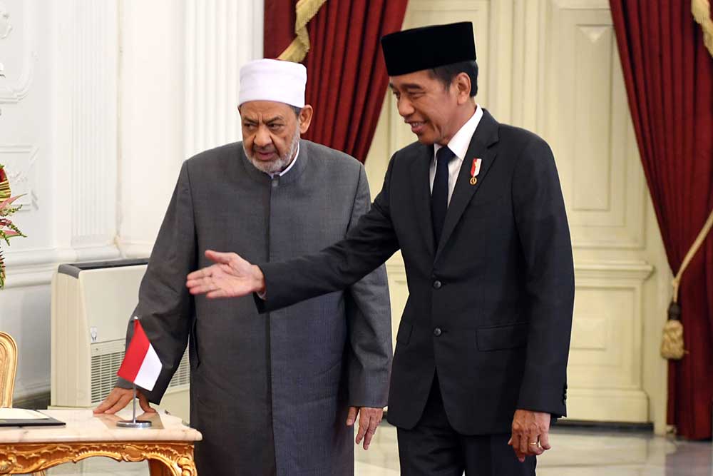  Presiden Joko Widodo Bertemu Grand Syekh Al Azhar Imam Akbar Ahmed Al Tayeb di Istana Merdeka