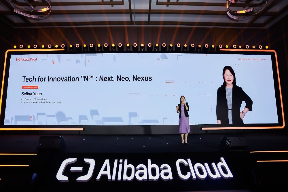  Alibaba Cloud Ramaikan Bisnis Generatif AI, Saingi Telkomsel - ISAT