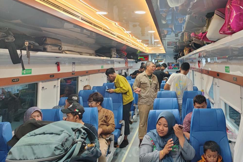  Viral Emak-Emak Nyanyi Berisik di Kereta, Begini Sikap PT KAI