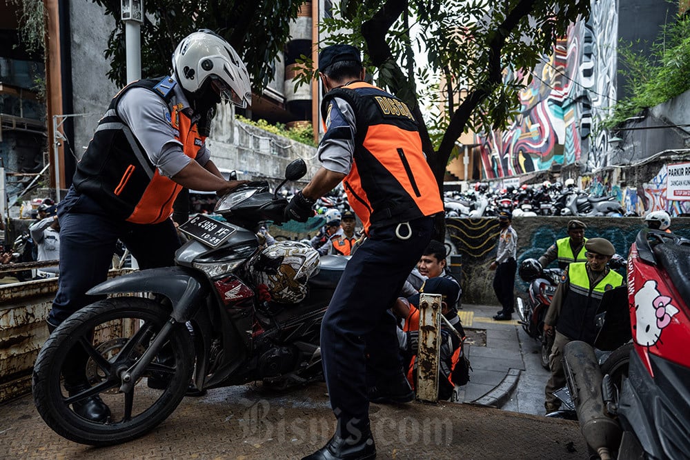  Penertiban Parkir Liar di Jakarta