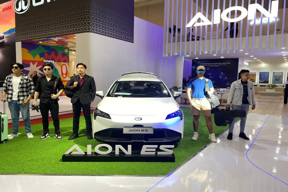  Sedan Listrik AION ES Resmi Meluncur di GIIAS 2024, Dijual Mulai Rp386 Juta