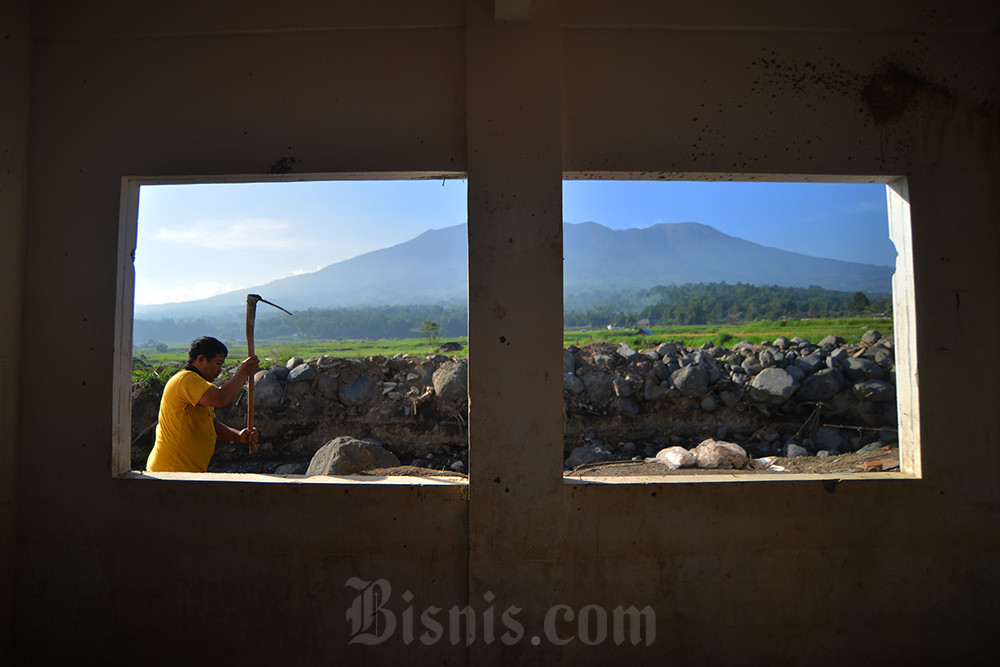  Rencana Relokasi Warga di Zona Merah Lahar Dingin Gunung Marapi