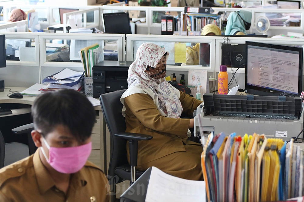  Airlangga Pastikan Gaji PNS Naik Lagi Tahun Depan, Berikut Daftarnya