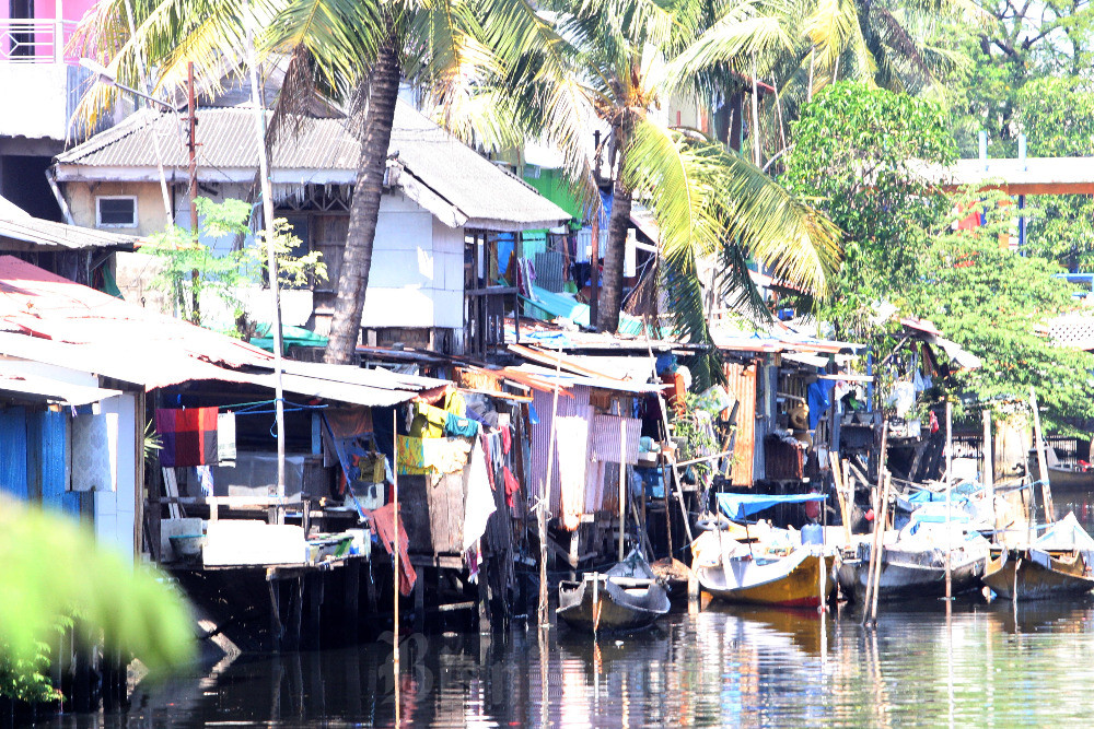  Pemkot Makassar Membuat Regulasi Untuk Melanjutkannya Program Revitalising Informal Settlements and their Environment (RISE)