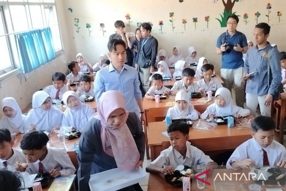 Menuju Generasi Sehat dan Cerdas: Uji Coba Makan Siang Bergizi di Trenggalek