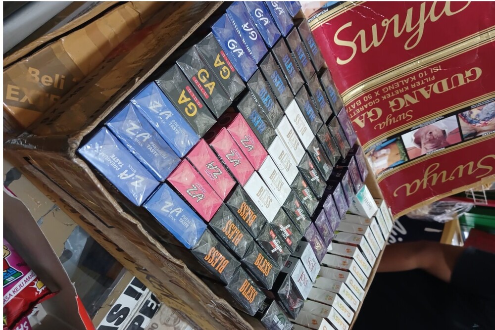  Operasi Rokok Ilegal di Toko Kelontong Amankan 288.008 Batang