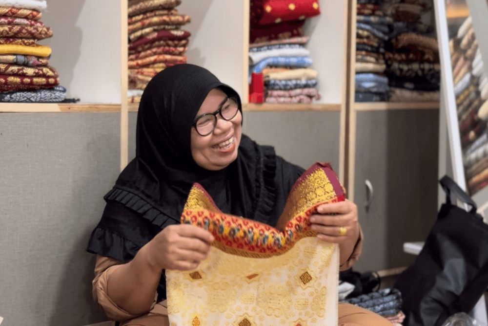  Bank Sumsel Babel Dorong Ekosistem UMKM Songket Ogan Ilir Naik Kelas