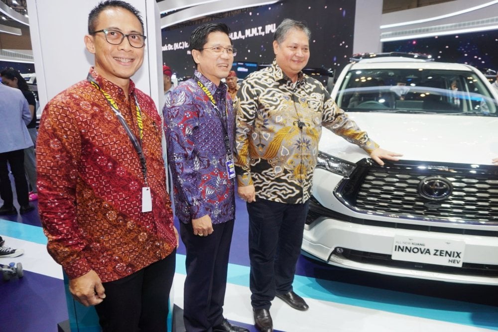  Toyota Kantongi 4.245 SPK di GIIAS 2024, Alphard Hybrid dan Innova Zenix Hybrid Jadi Idola