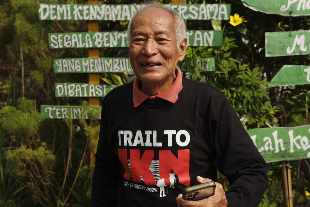  Jelang HUT 79 RI, Don Hasman Usia 84 Tahun Jalan Kaki Ratusan Kilometer ke IKN