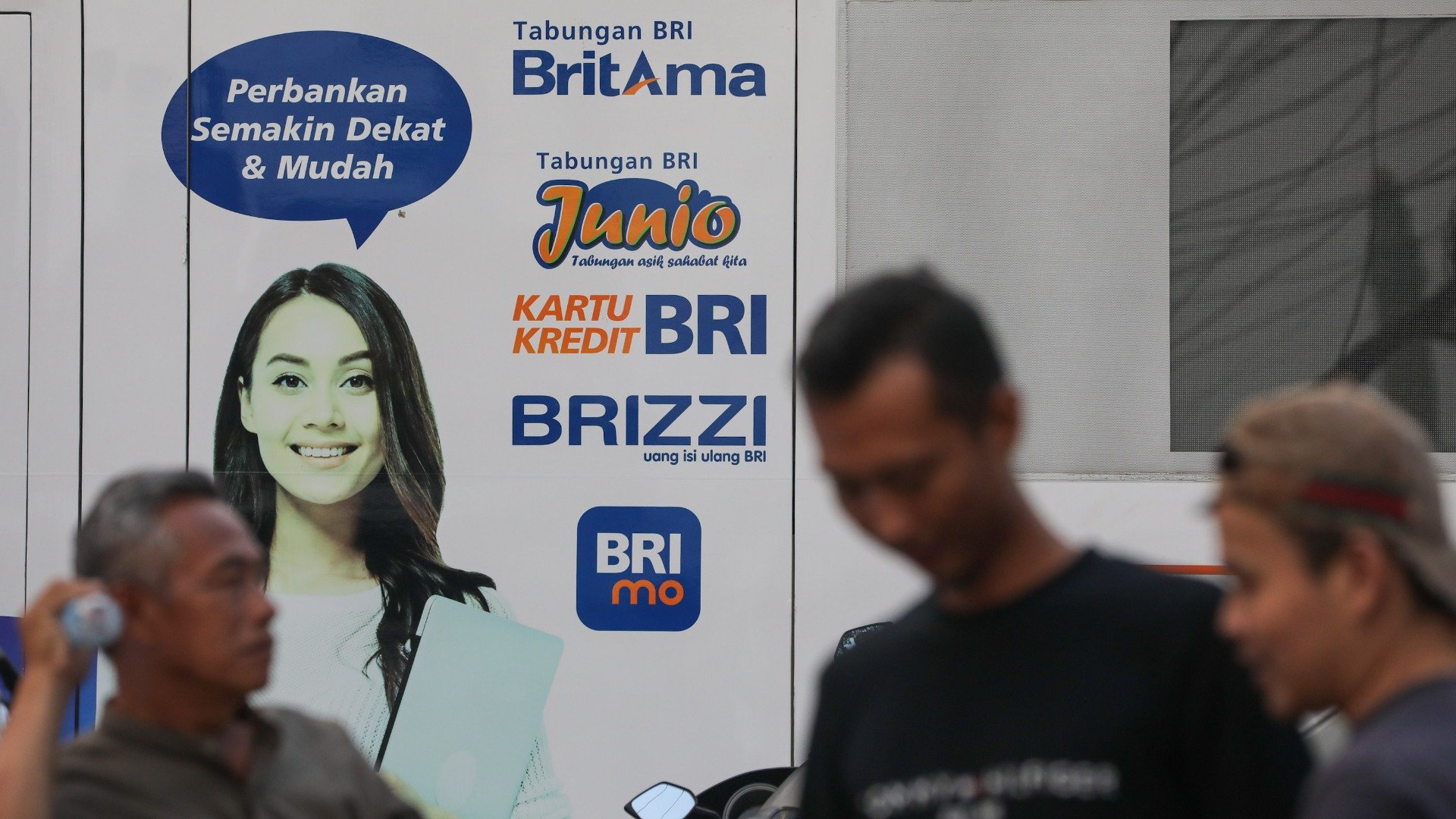  Yang Sama dan Beda dari Kinerja BBCA dan BBRI