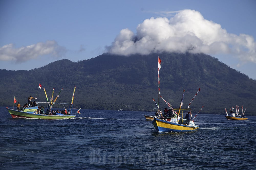  Ritual Sigofi Ngolo pada Festival Teluk Jailolo 2024