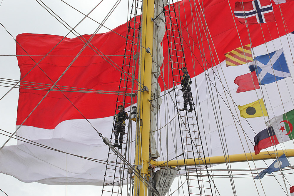  Pemberangkatan KRI Bima Suci