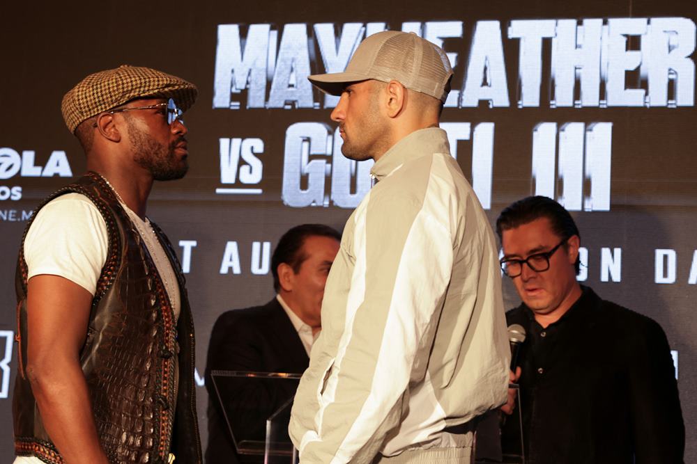  Floyd Mayweather vs John Gotti, Pertarungan Mempertahankan Harga Diri