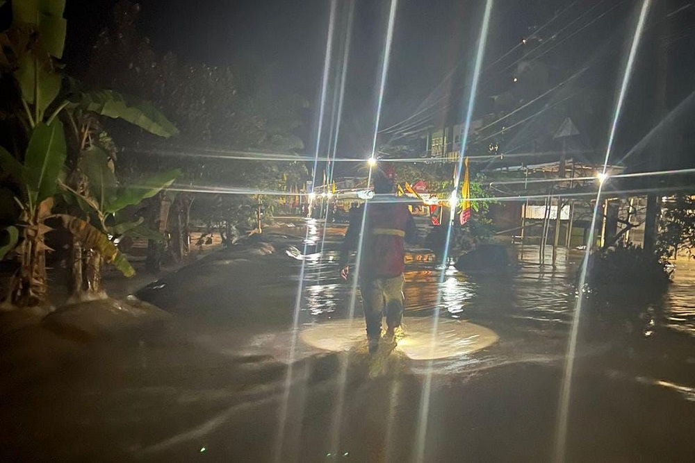  PLN Tanggap Amankan Pasokan Listrik Akibat Banjir di Kabupaten Sidrap