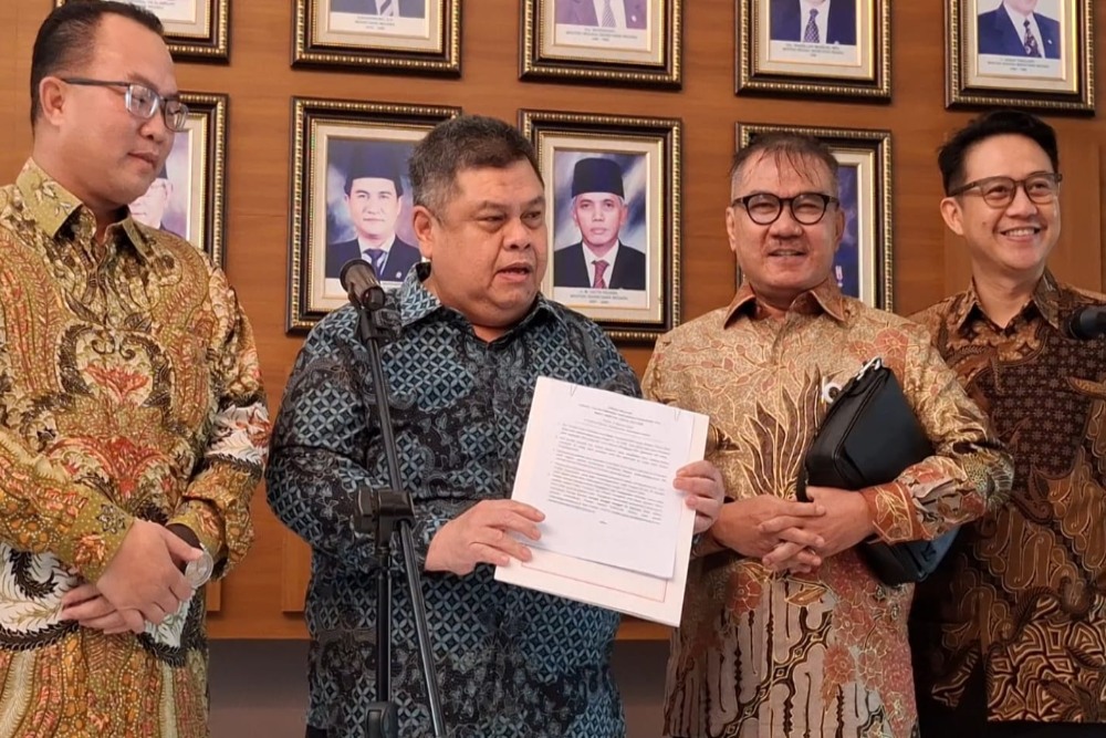 Pansel calon pimpinan dan dewas KPK pada konferensi pers di Kementerian Sekretariat Negara (Setneg), Jakarta, Kamis (8/8/2024). Ketua Pansel KPK M Yusuf Ateh menyampaikan 40 orang lulus tes tulis calon pimpinan KPK, dan 40 calon dewas. JIBI/Dany Saputra