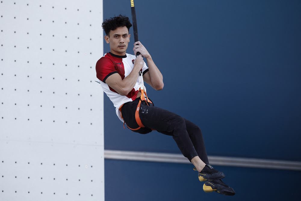 Atlet panjat tebing dari Indonesia, Veddriq Leonardo. Veddriq Leonardo Sabet Emas Olimpiade Paris 2024 Usai Kalahkan Atlet China /REUTERS-Benoit Tessier