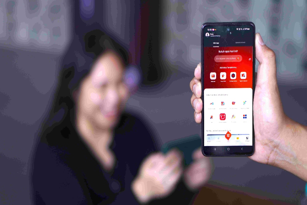 Telkomsel meluncurkan aplikasi customer touch point digital MyTelkomsel Super App bertepatan dengan penyelenggaraan Telkomsel Awards 2024 pada 17 Juli 2024 di Indonesia Arena Jakarta. MyTelkomsel super app dihadirkan dengan fokus untuk meningkatkan pengalaman gaya hidup digital pelanggan melalui beragam tambahan fitur digital lifestyle unggulan.