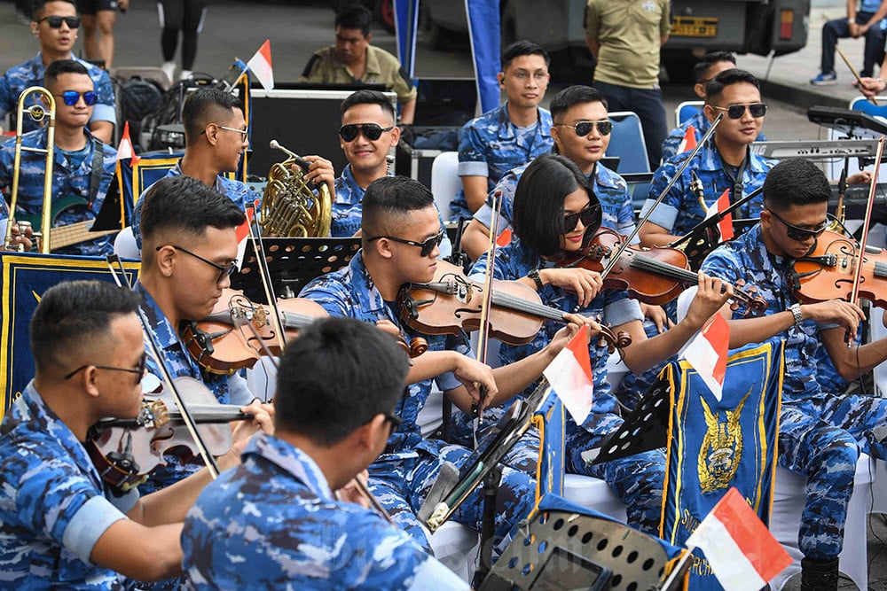  Orkestra TNI AU tampil di HBKB Jakarta