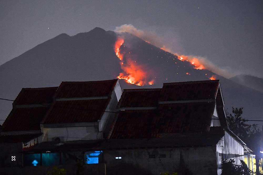  Kebakaran Lahan Terjadi di Kawasan Gunung Merapi Ungup-Ungup