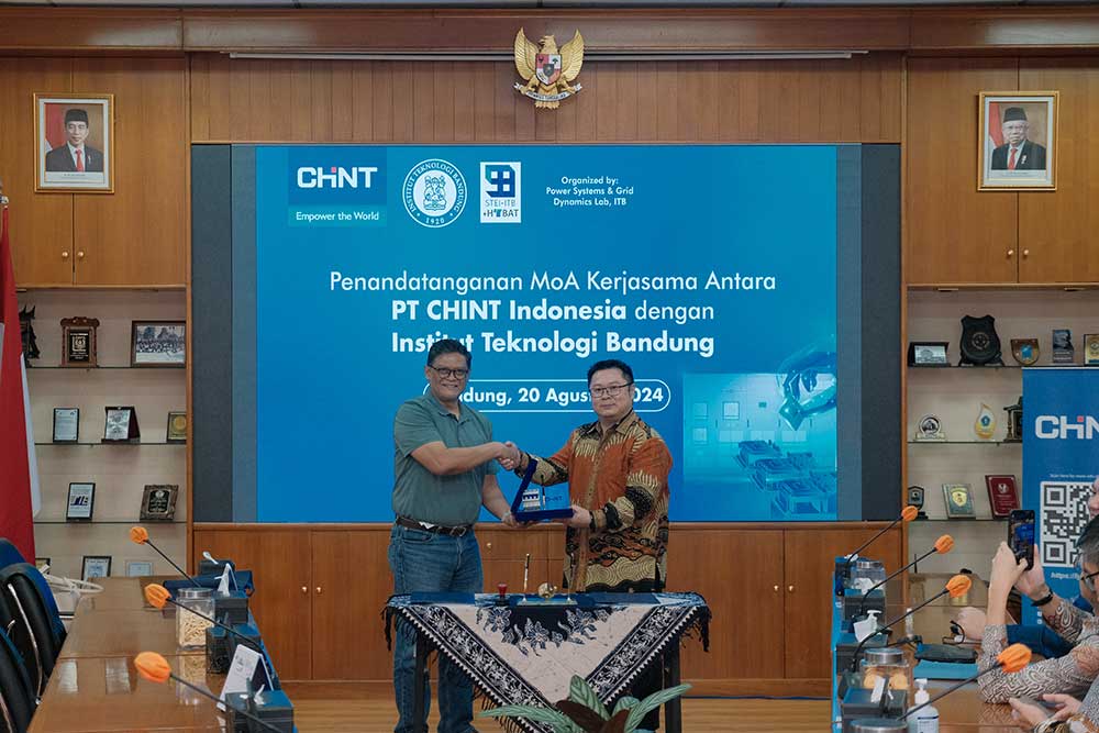  PT CHINT Indonesia Hibahkan Peralatan Dynamic Voltage Restorer Kepada ITB