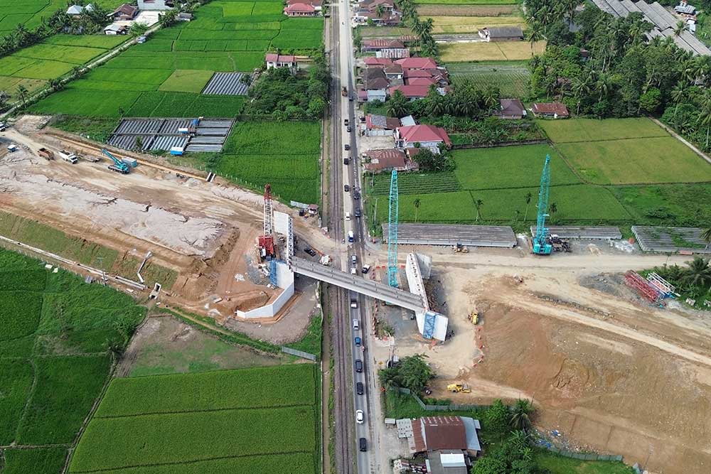  Proses Pemasangan Erection Girder di Jalan Nasional Padang-Bukittinggi