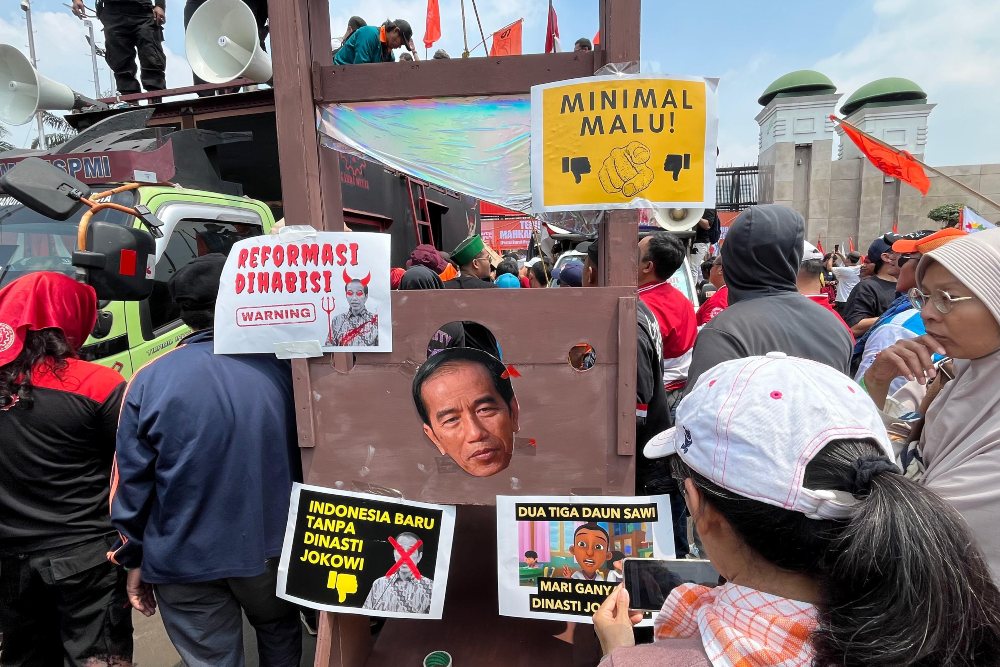  Massa Demo di DPR: Reformasi Dihabisi, Darurat Indonesiaku, Darurat Demokrasiku