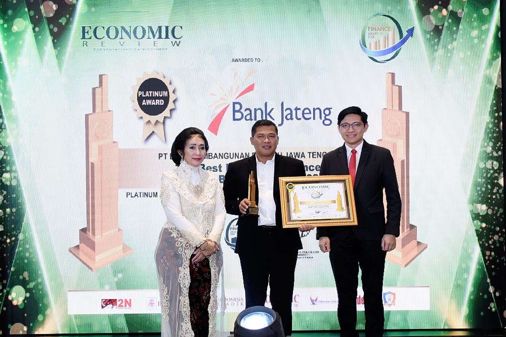  Bank Jateng Raih Penghargaan The Best Indonesia Finance