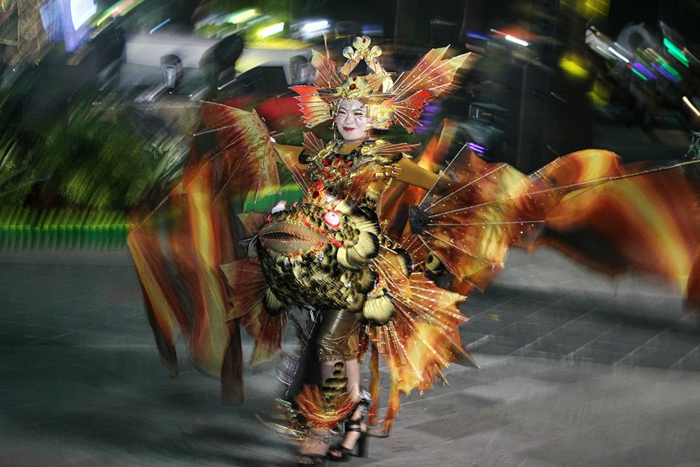  Fashion Carnival Harmoni Alam Kalimantan Tengah