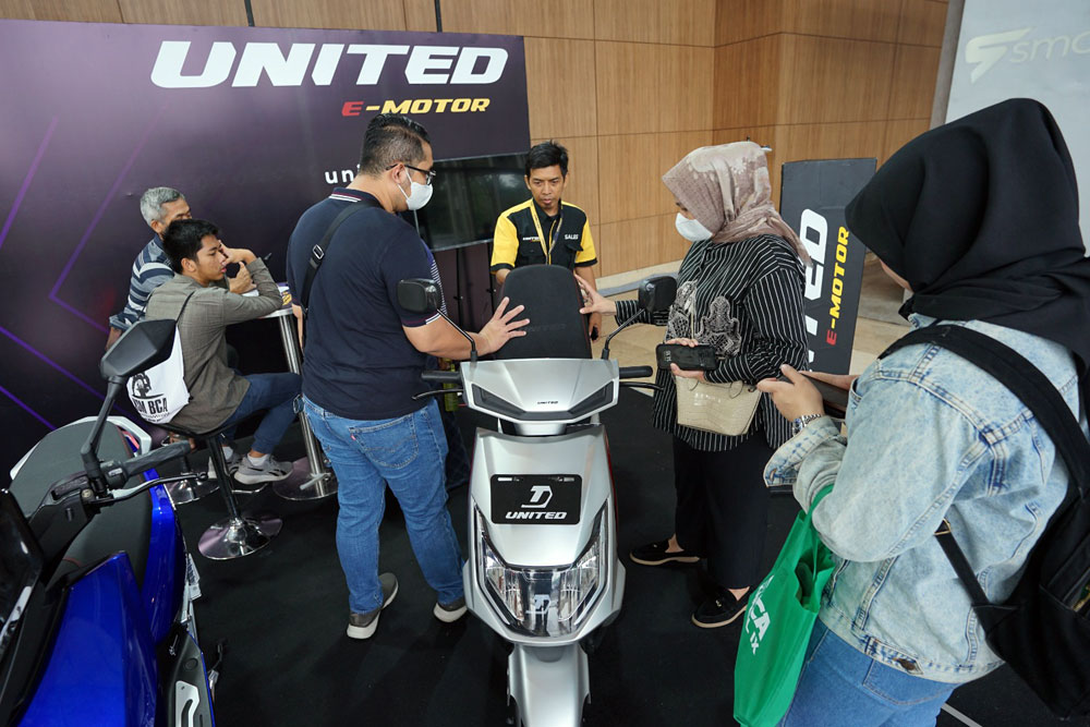  Promo Heboh Motor Listrik United E-Motor Guncang GIIAS Surabaya 2024