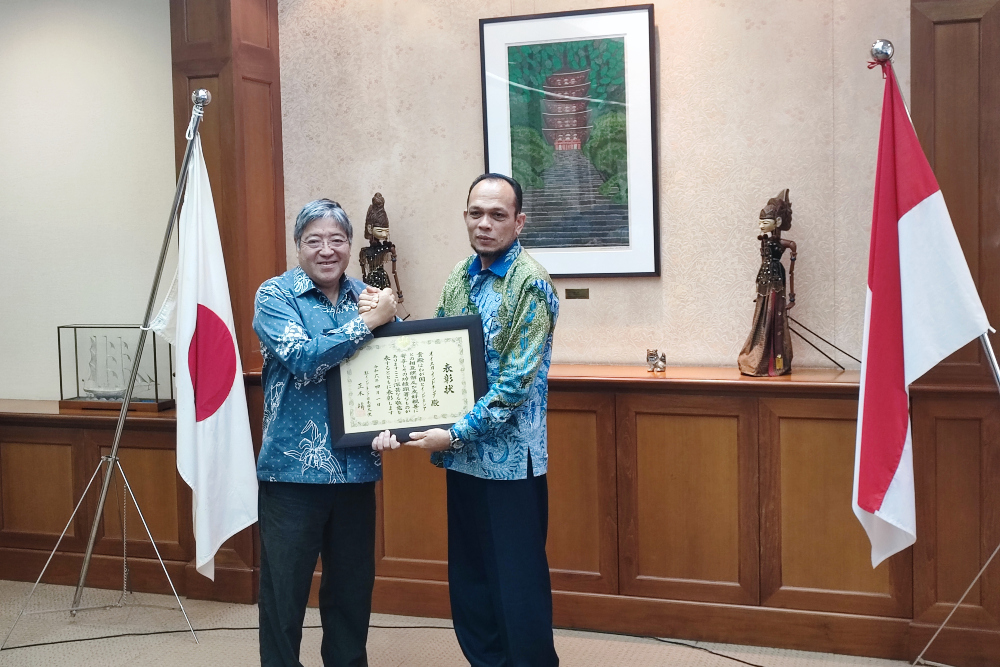  Kontribusi ke Pengembangan Daerah dan Pelestarian Lingkungan, Kedubes Jepang Beri Penghargaan untuk OISCA Indonesia
