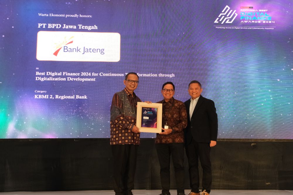  Bank Jateng Raih Penghargaan Indonesia Best Digital Finance Award 2024