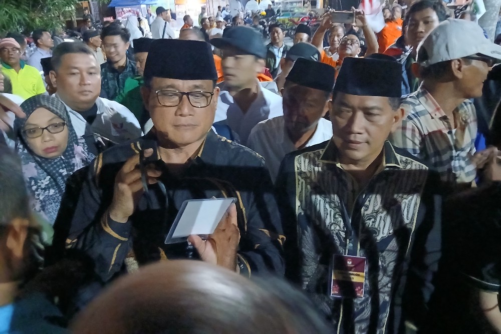  Pasangan Nonparlemen Menutup Pendaftaran Pilkada di KPU Kabupaten Cirebon