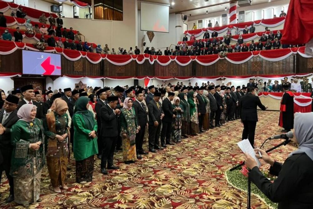  120 Anggota DPRD Jatim Dilantik, PKB Kursi Terbanyak, Disusul Gerindra dan PDIP